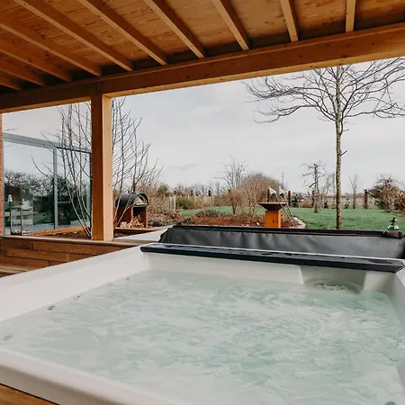 Bed and Breakfast Les Arbres Sous Le Vent A 10 Min De Pairi Daiza *