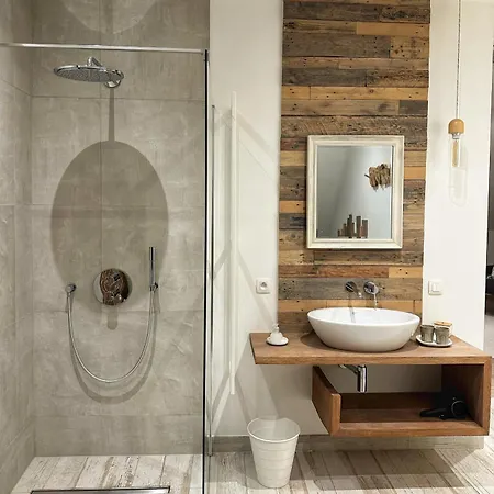 Les Arbres Sous Le Vent A 10 Min De Pairi Daiza B&B 4*