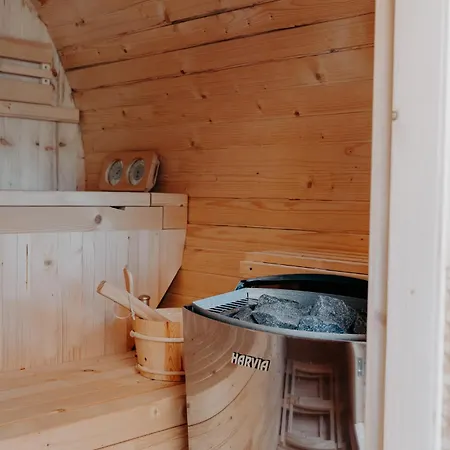 Bed & Breakfast Les Arbres Sous Le Vent A 10 Min De Pairi Daiza