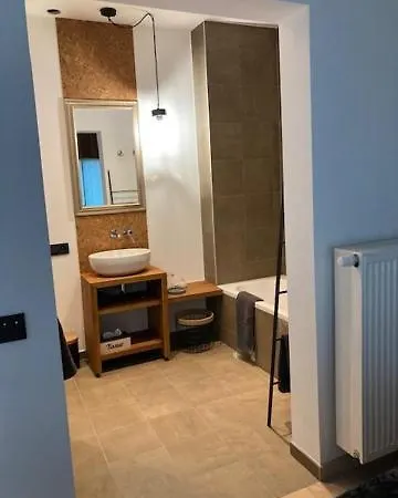 Bed and Breakfast Les Arbres Sous Le Vent A 10 Min De Pairi Daiza